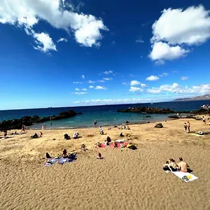 https://precioso-loft-en-playa-chica.in-canary-islands.com